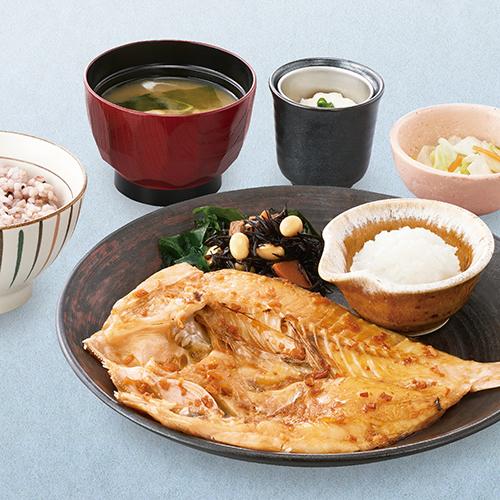 4塩麹みりん漬け連子鯛の炭火焼き定食.jpg